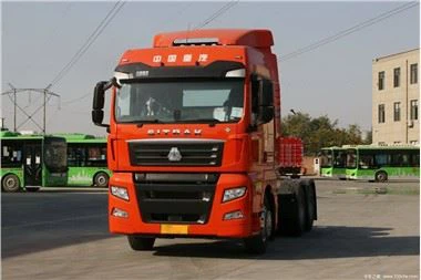 ใช้รถพ่วงรถแทรกเตอร์ Sinotruk SITRAK 6 × 4 G7