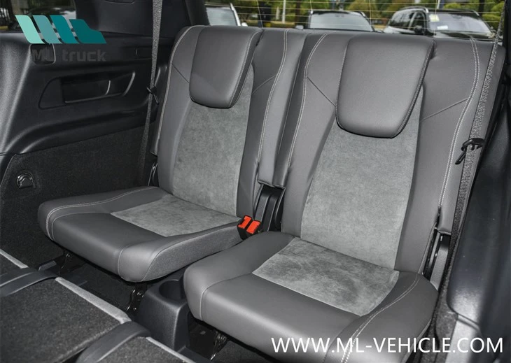 BENZ EQB