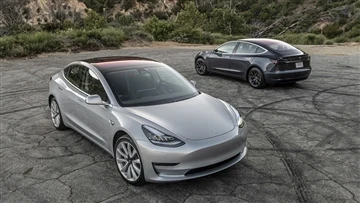 รุ่นใหม่ 3 กำลังมา? Tesla เพิ่มการกวาดล้างสินค้าคงคลังในสหรัฐอเมริกา