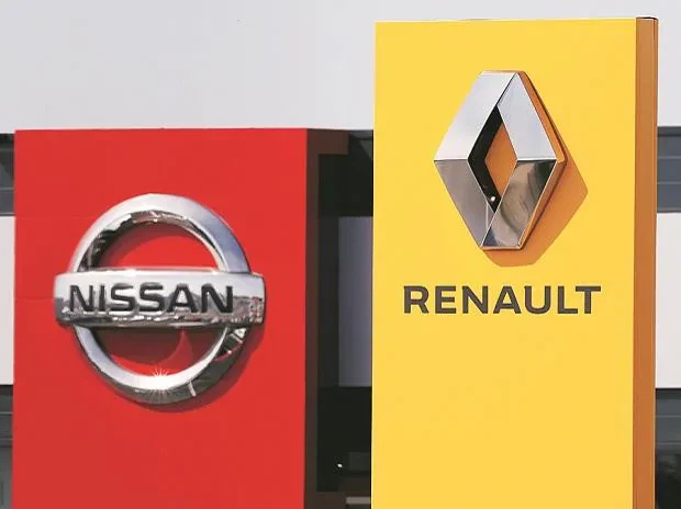 Renault ลดสัดส่วนการถือหุ้น Nissan เหลือ 15%