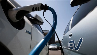 ในปี 2023 ยอดขายรถยนต์ไฟฟ้า (EV) สะสมในสหรัฐอเมริกาทะลุเป้าหมาย 1 ล้านคัน ซึ่...