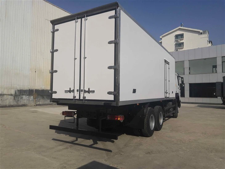 New Sinotruk HOWO 6×4 Refrigerated Truck