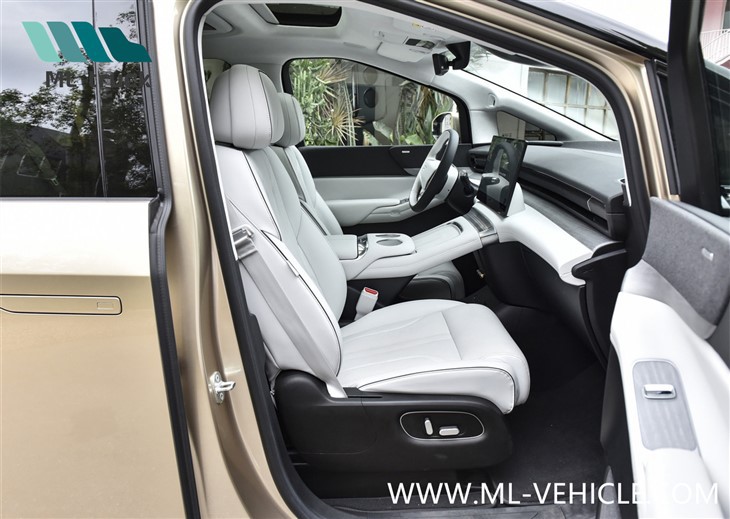 Xpeng X9 MPV EV